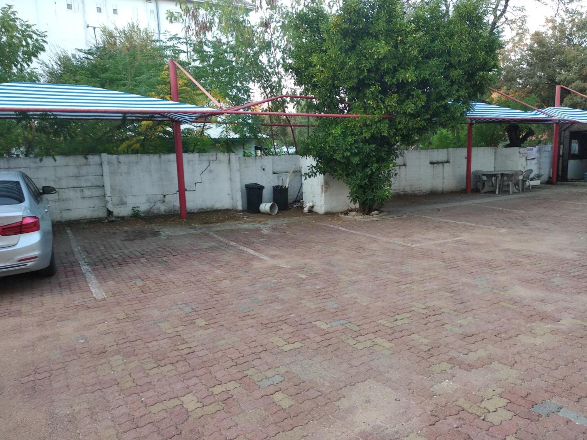 Brackendene Lodge Gaborone Luaran gambar