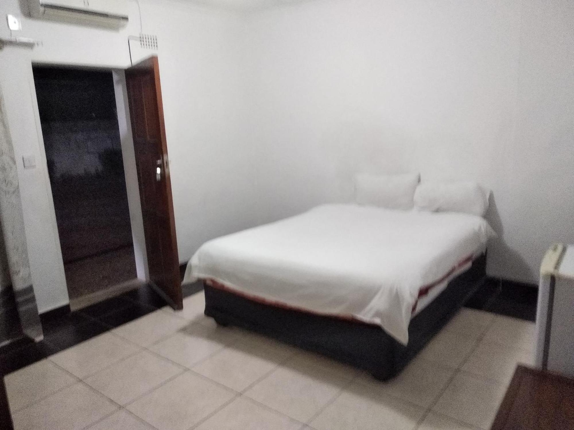 Brackendene Lodge Gaborone Luaran gambar