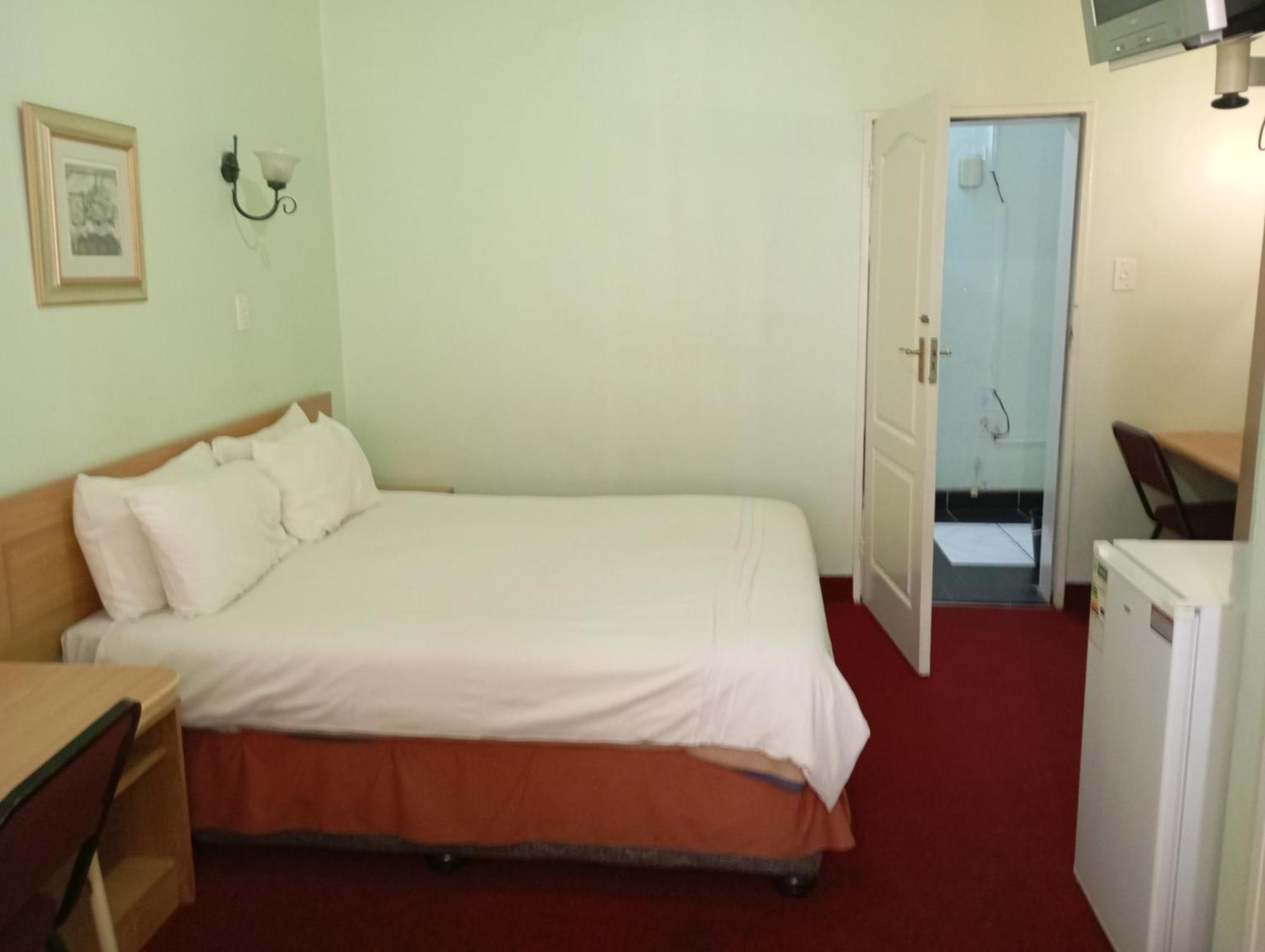 Brackendene Lodge Gaborone Luaran gambar